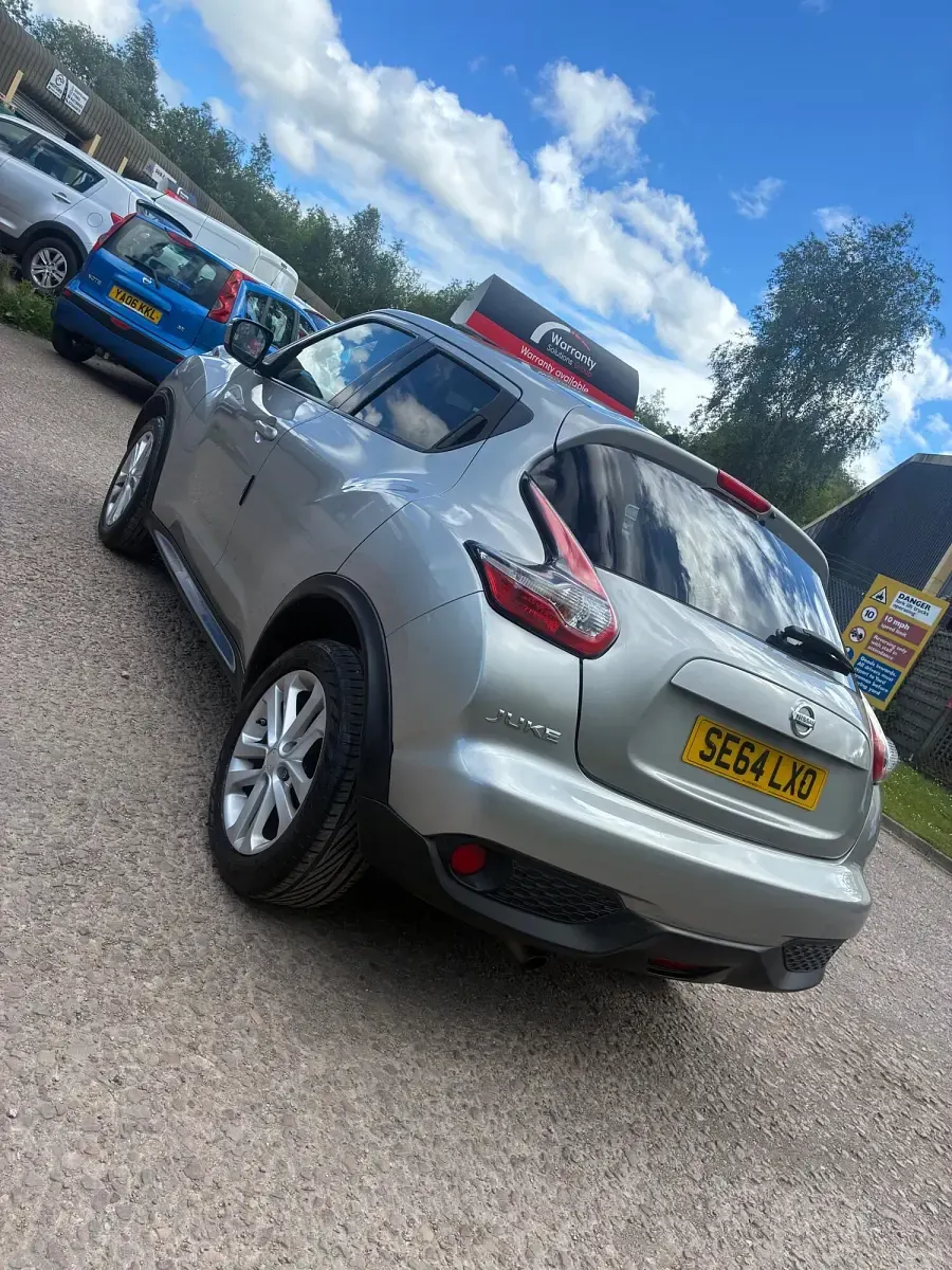 Used Nissan Juke Acenta Premium 115 HP (84 kW) 2015 Silver SUV