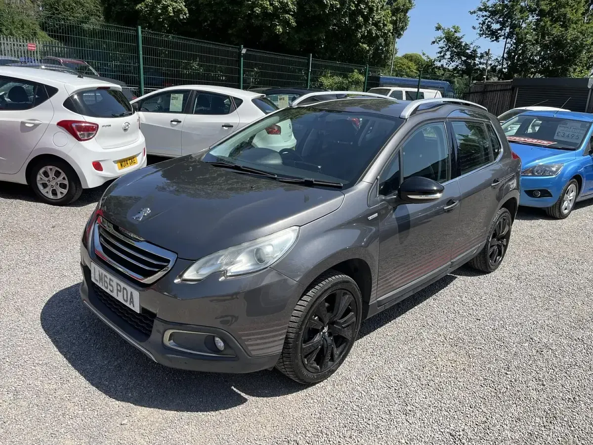 Used Peugeot 2008 100 HP (73 kW) 2015 Grey SUV