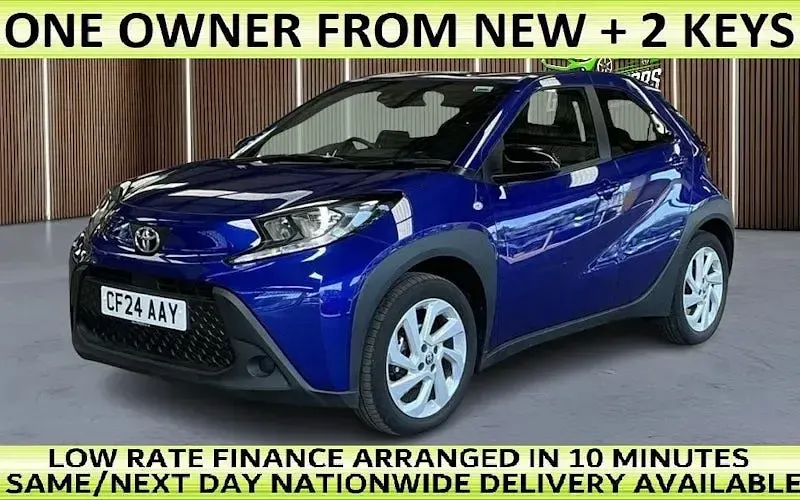 Used Toyota Aygo X PURE 72 HP (52 kW) 2024 SUV
