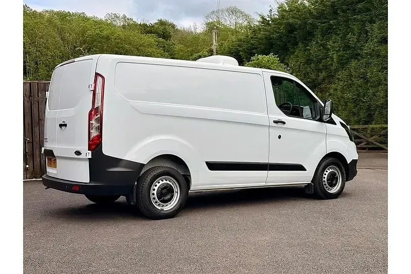 Used Ford Transit Custom 105 HP (77 kW) 2021 White Van