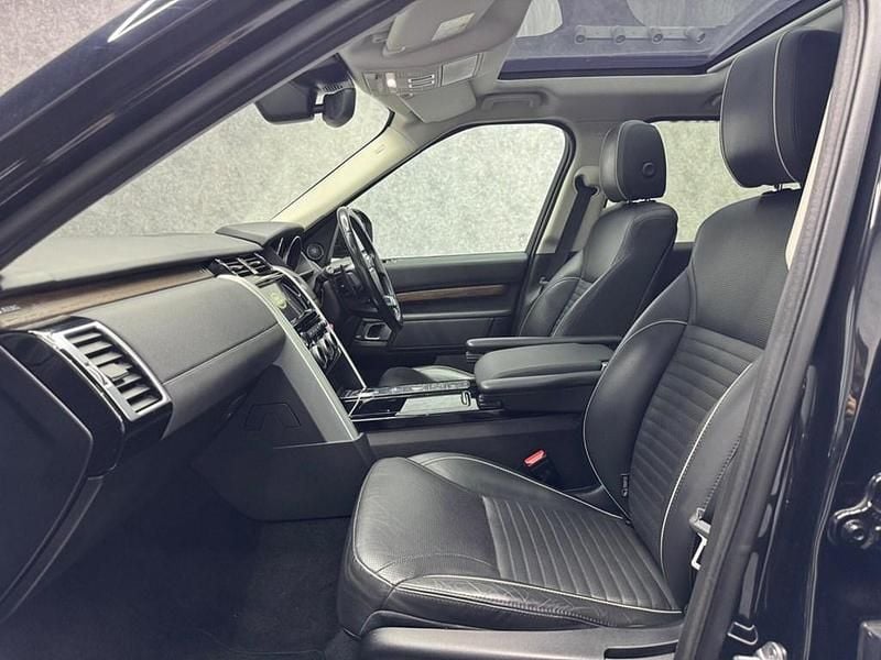 Used Land Rover Discovery 5 HSE 2017 Black SUV