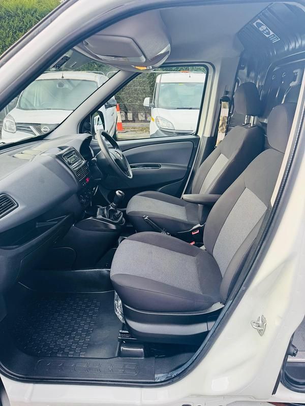 Used Fiat Doblò 2015 White MPV