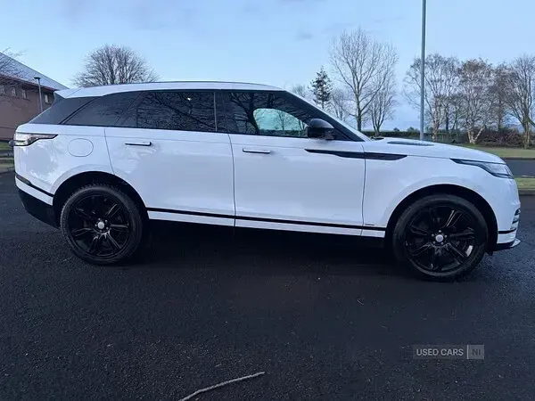Used Land Rover Range Rover Velar R-Dynamic 180 HP (132 kW) 2018 White SUV
