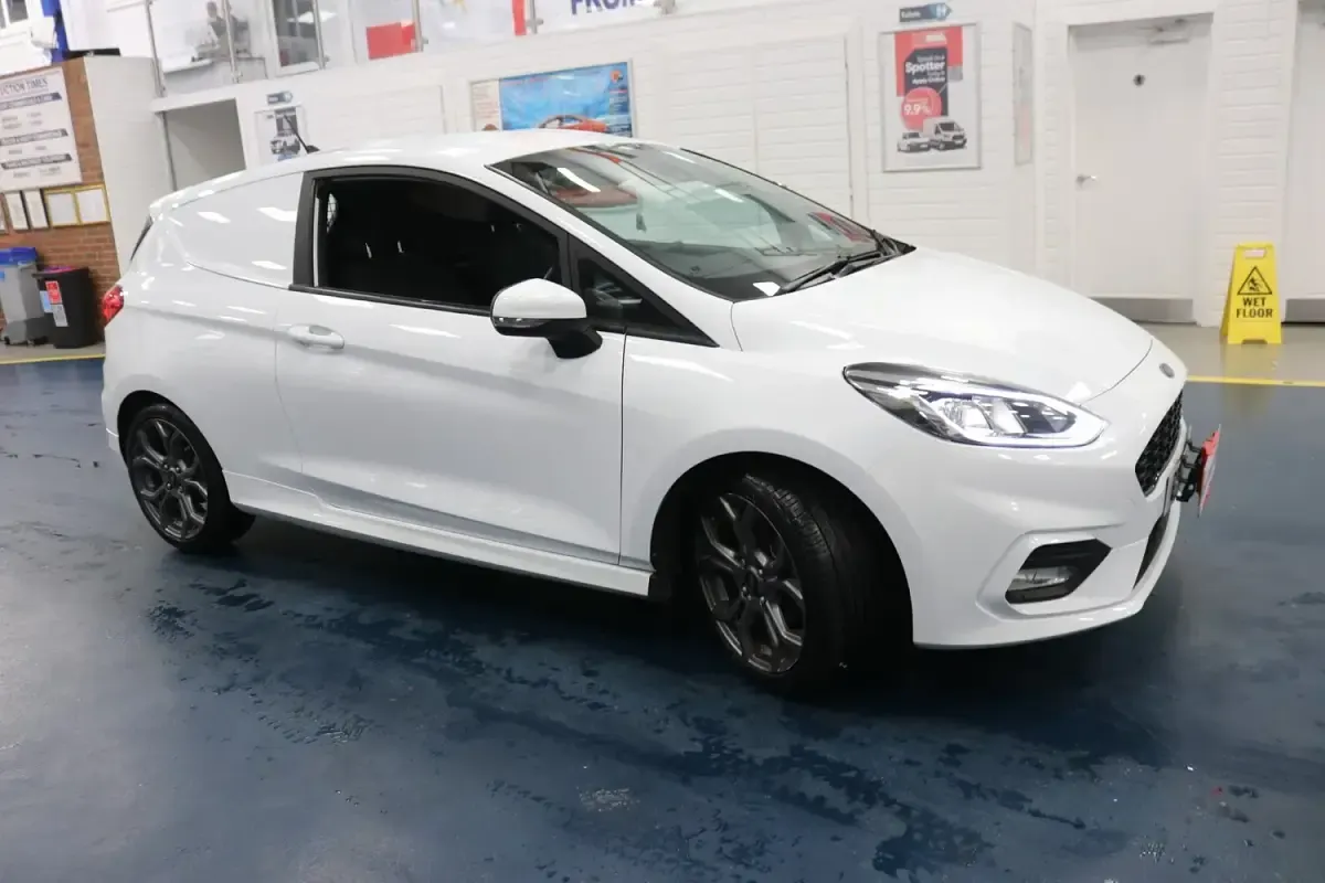 Used Ford Fiesta Sport 125 HP (91 kW) 2021 White Hatchback