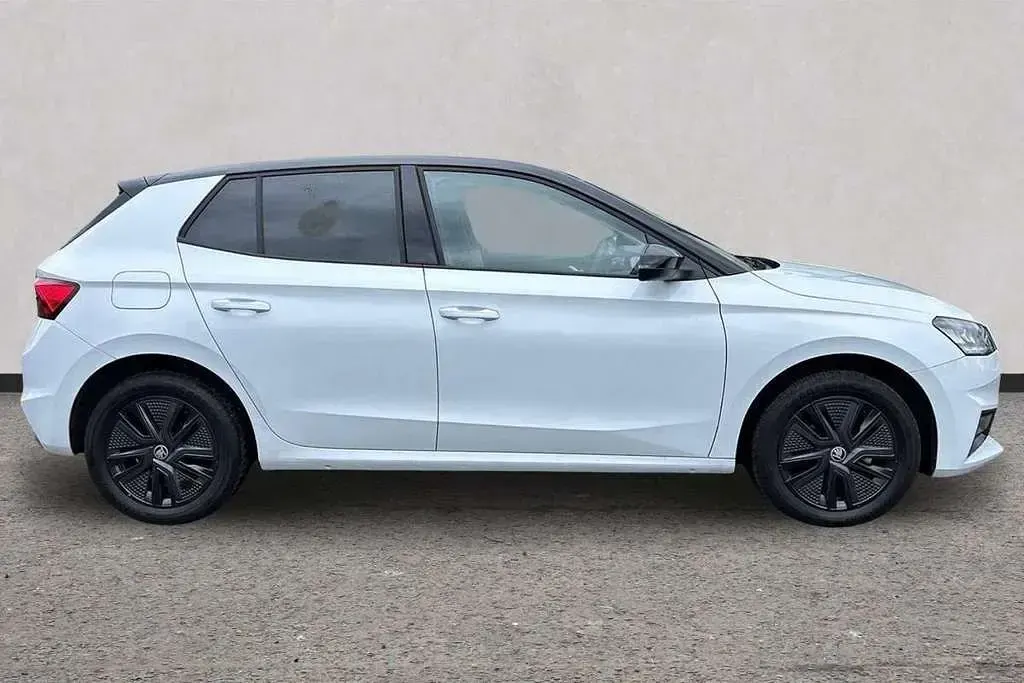 Used Skoda Fabia Design Edition 94 HP (69 kW) 2025 Moon white metallic black magic pearl effect Hatchback