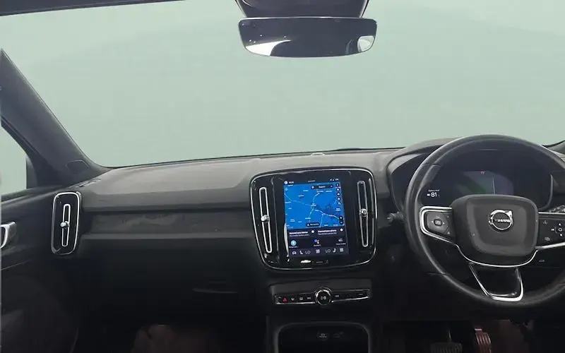 Usado Volvo XC40 Core 169 kW (231 CV) 2022 SUV