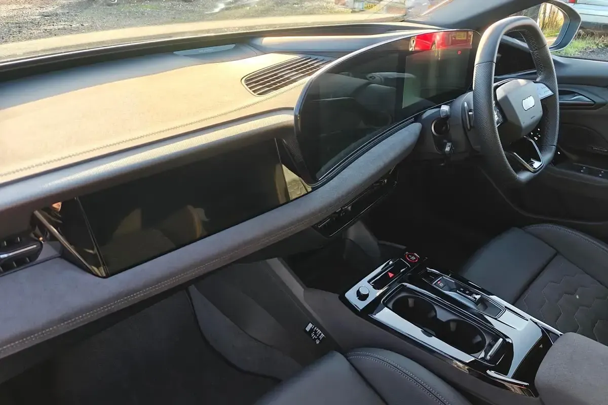 Used Audi A6 e-tron Black Edition 339 kW (462 HP) 2025 Grey Estate