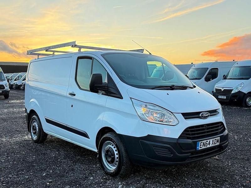 White Used 2015 Ford Transit Custom Van | £6,495 (Good price) - Image 1/3
