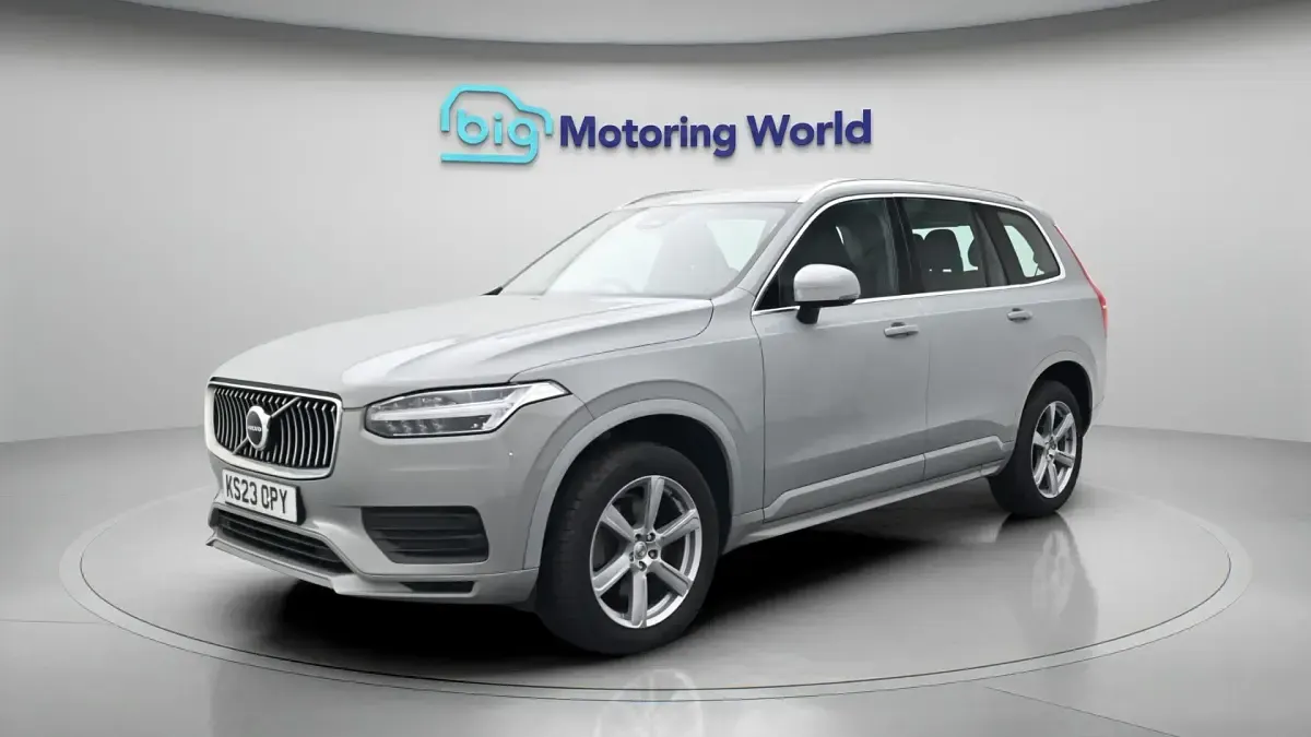 Used Volvo XC90 Core 250 HP (183 kW) 2023 Grey SUV
