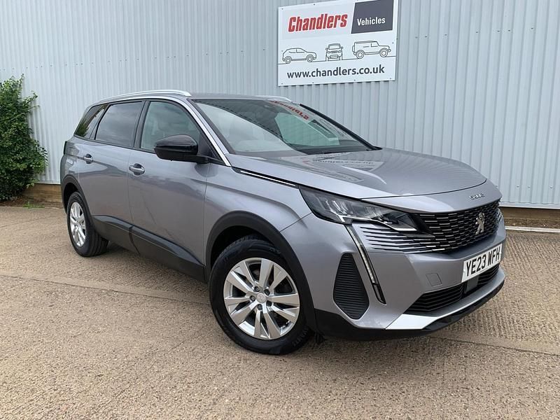 Used Peugeot 5008 Allure+ 130 HP (95 kW) 2023 Grey Hatchback