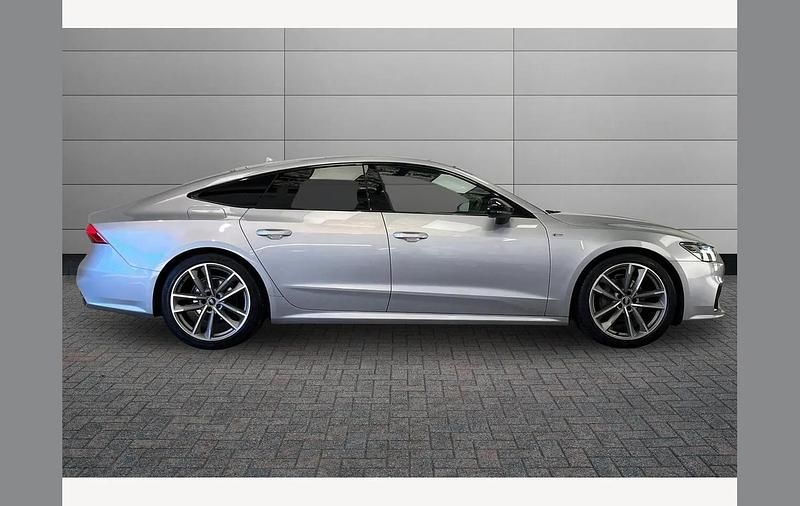 Usado Audi A7 Black Edition 204 HP (150 kW) 2021 Prateado Sedan
