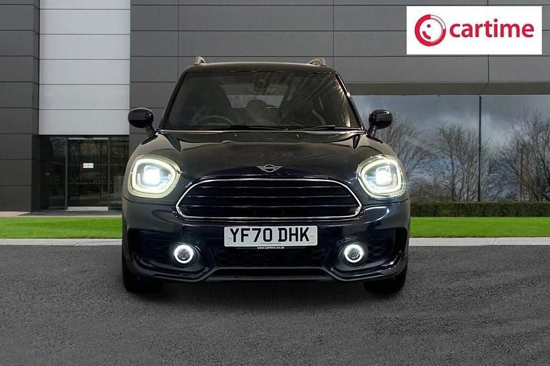 Usado Mini Cooper D Sport 150 HP (110 kW) 2020 Preto Citadino