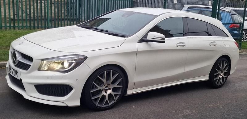 Used Mercedes CLA180 AMG 122 HP (89 kW) 2015 White Sedan
