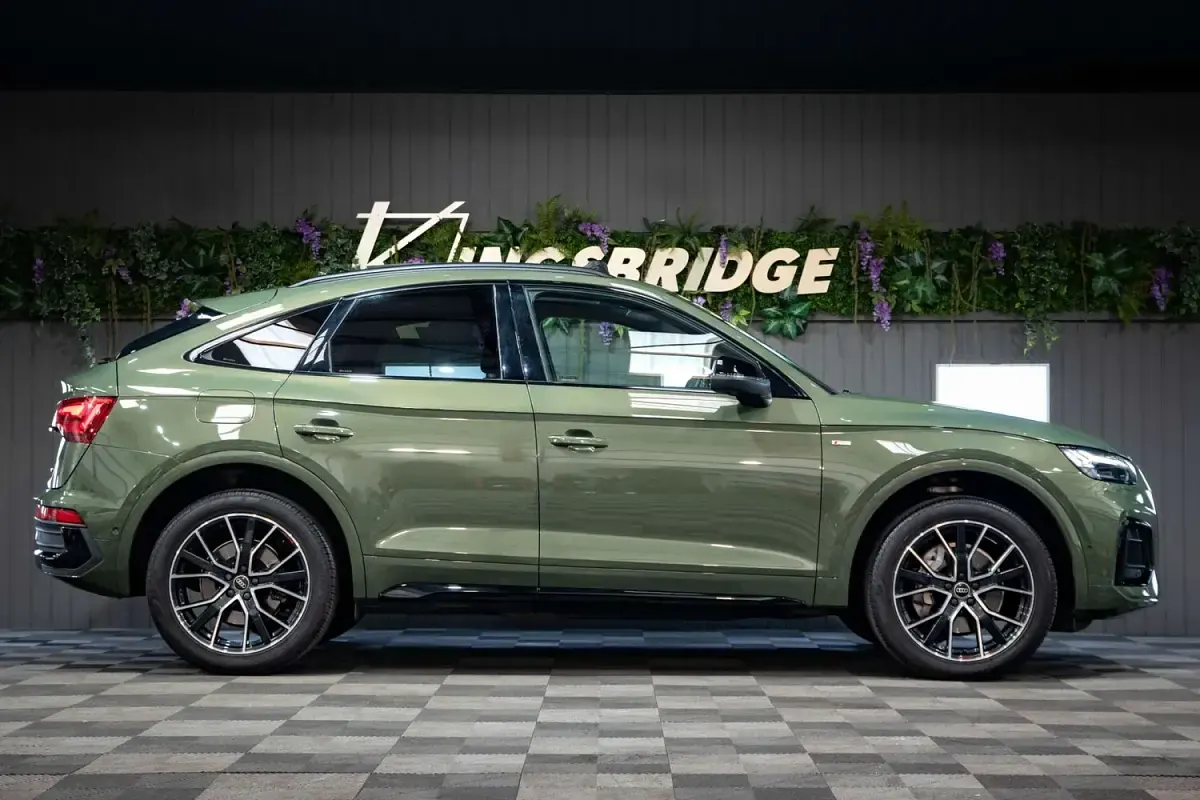 Used Audi Q5 Sportback Black Edition 204 HP (150 kW) 2024 Green SUV