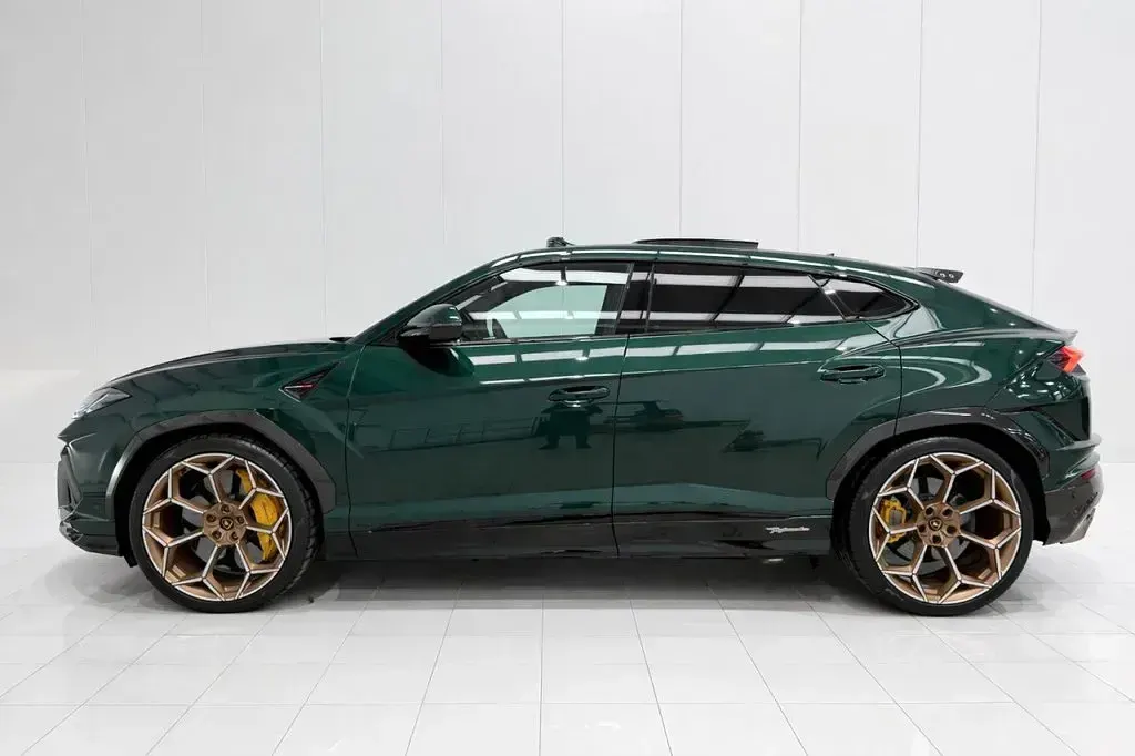 Used Lamborghini Urus 2023 Green SUV