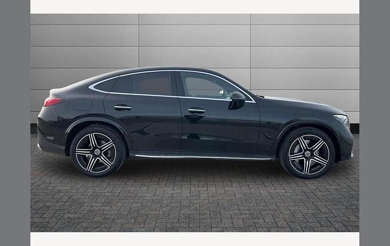 Used Mercedes GLC300e AMG Line Premium 265 HP (194 kW) 2025 Black Coupe
