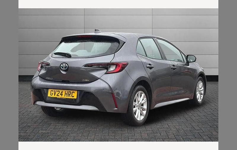 Used Toyota Corolla 140 HP (102 kW) 2024 Grey Hatchback