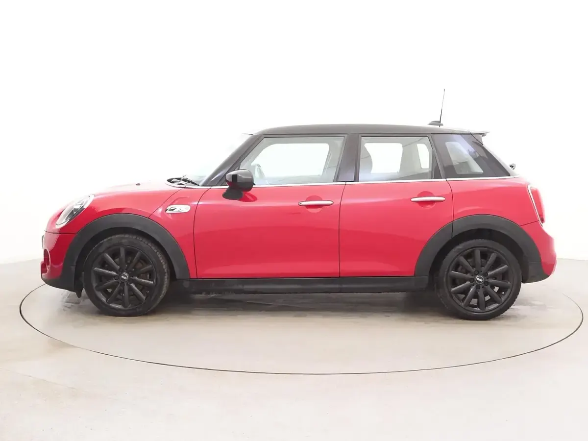 Used Mini Cooper S Classic 189 HP (139 kW) 2020 Red Hatchback