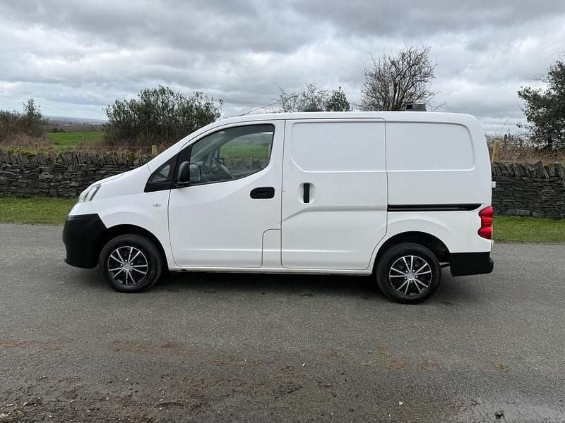 Used Nissan NV200 Acenta 108 HP (79 kW) 2016 White MPV