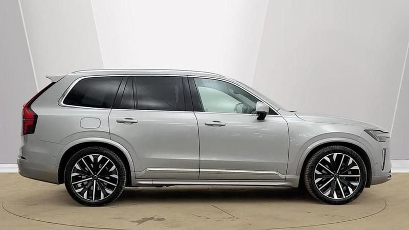 Used Volvo XC90 Ultra 250 HP (183 kW) 2025 Silver SUV