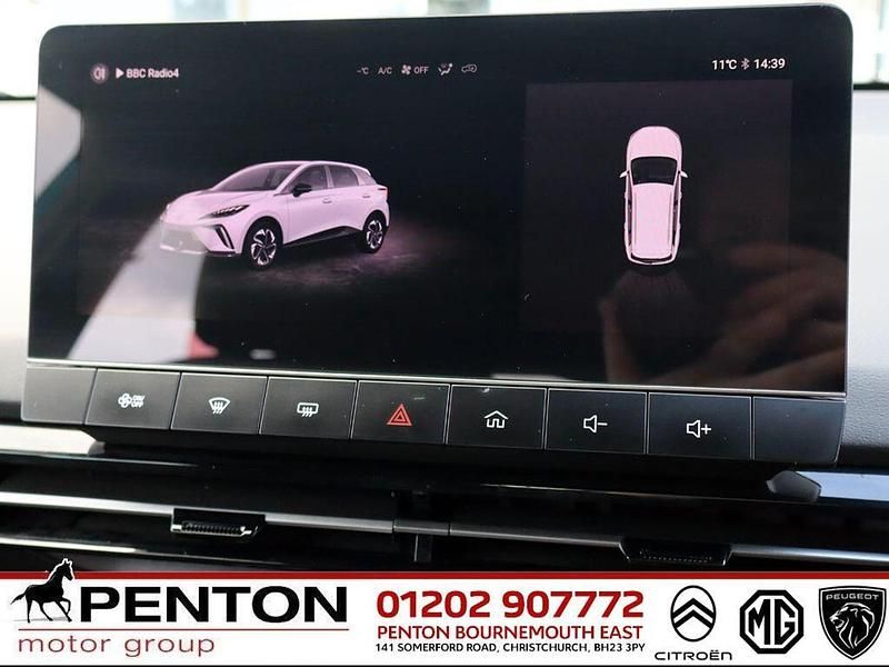 Used MG MG4 EV SE 123 kW (168 HP) 2023 Blue Hatchback