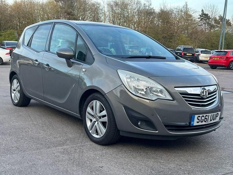 Second-hand Vauxhall Meriva 100 CP (73 kW) 2011 Maro Monovolum