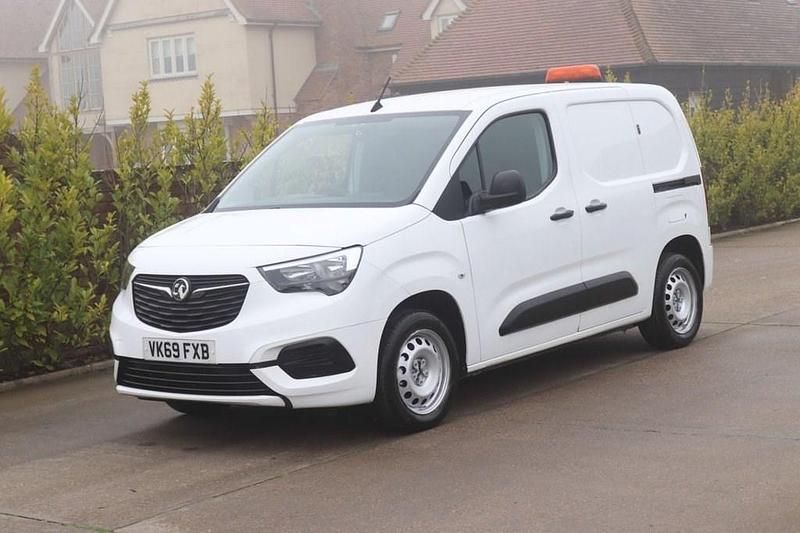 Used Vauxhall Combo Sportive 2019 White Van