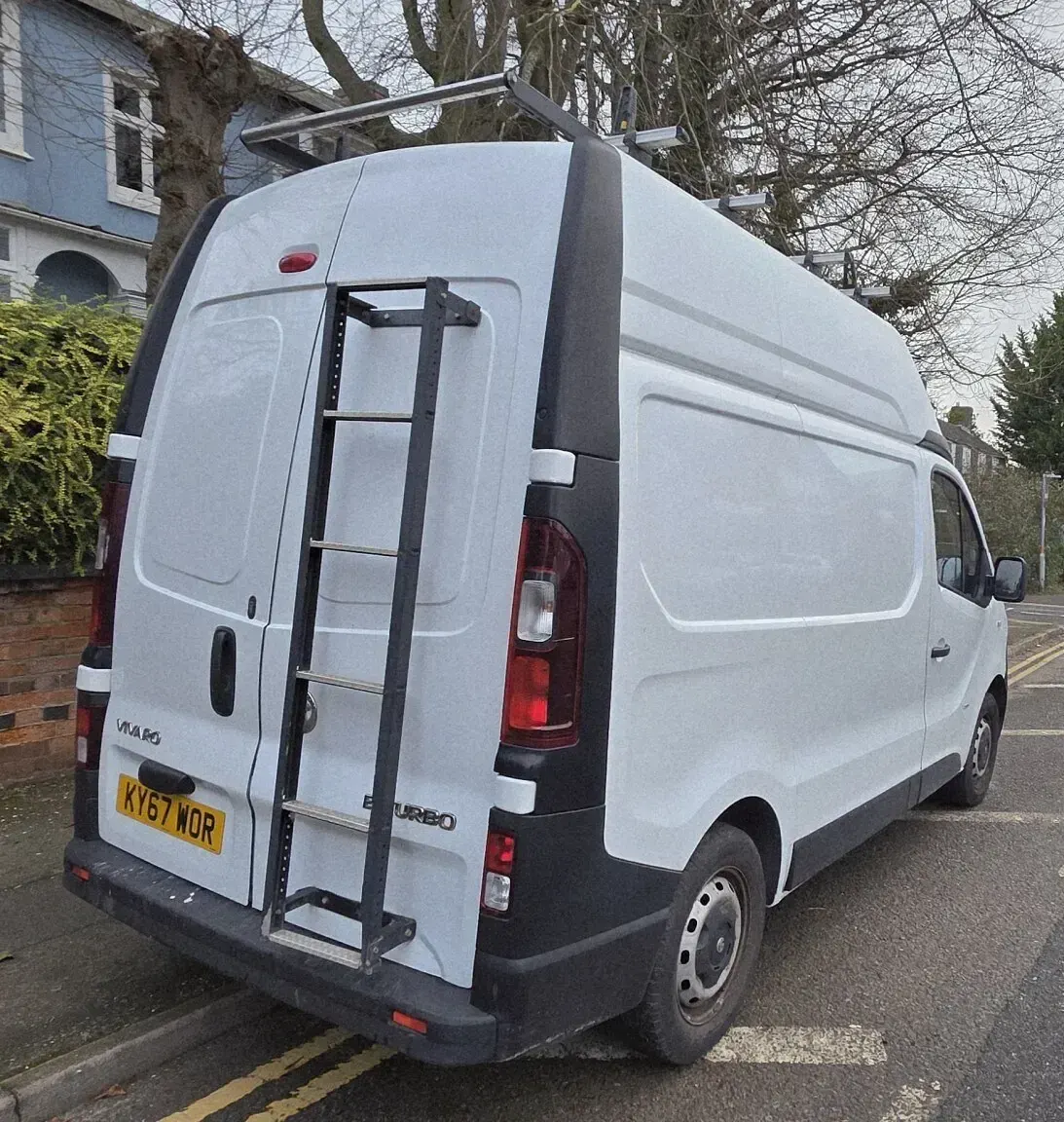 Used Vauxhall Vivaro 2017 White MPV