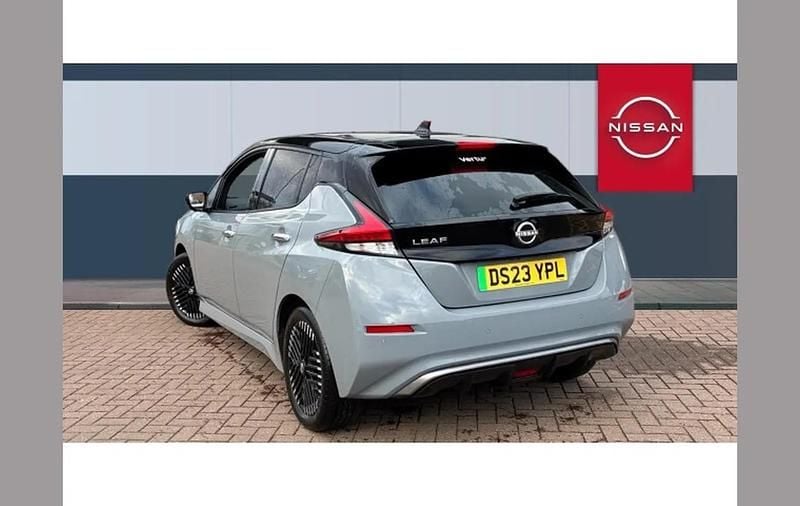 Used Nissan Leaf Tekna 110 kW (150 HP) 2023 Grey Hatchback