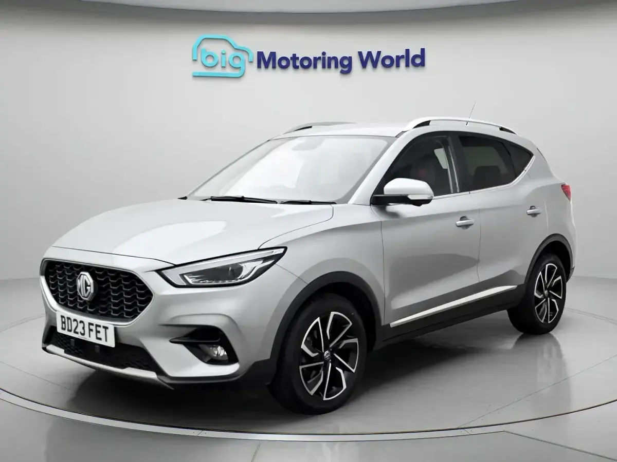 Used MG ZS Exclusive 110 HP (80 kW) 2023 Silver SUV