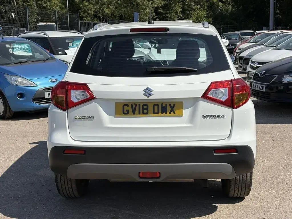 Used Suzuki Vitara SZ4 120 HP (88 kW) 2018 White SUV
