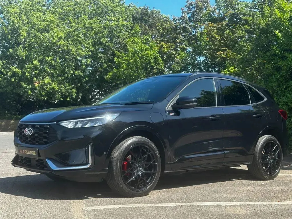 Used Ford Kuga ST-Line 243 HP (178 kW) 2025 Agate black metallic SUV