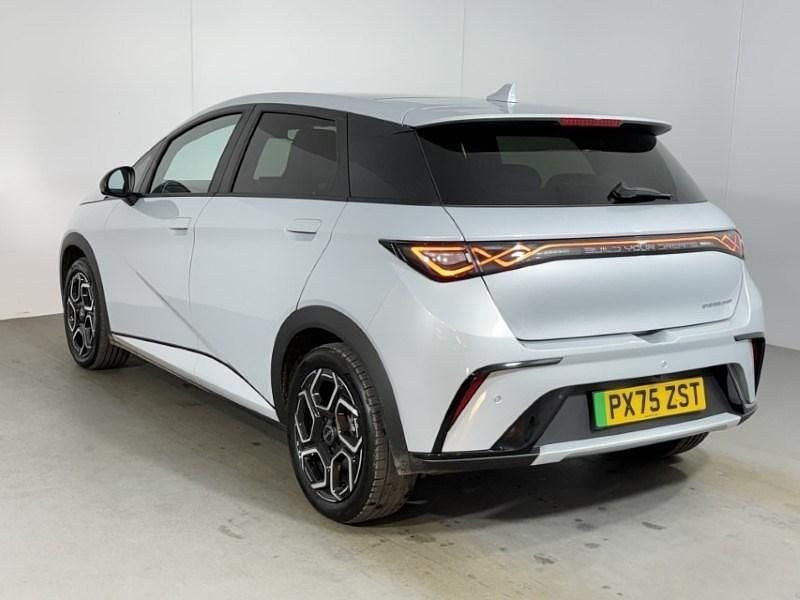 New BYD Dolphin Design 150 kW (204 HP) 2025 White Hatchback