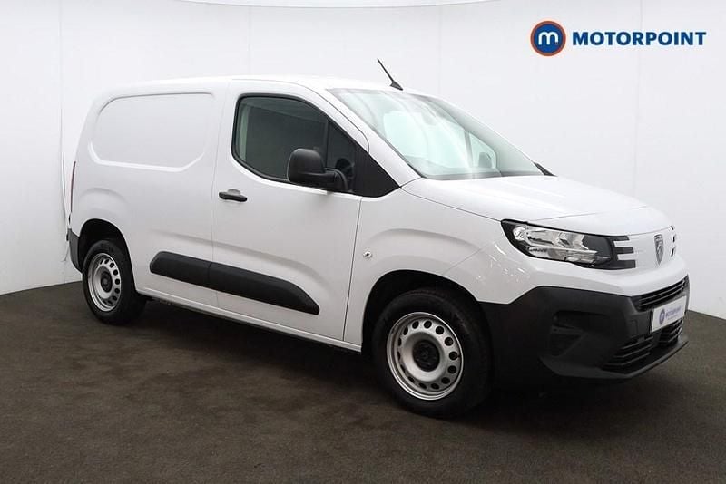 White Used 2024 Peugeot Partner MPV | £12,499 (Fair price) - Image 1/4