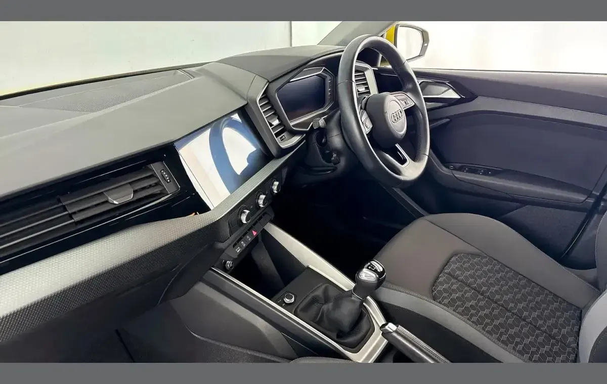 Used Audi A1 Sport 108 HP (79 kW) 2020 Yellow SUV