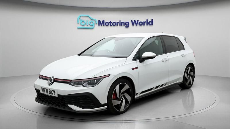 Used VW Golf VII GTI Clubsport 300 HP (220 kW) 2021 White Hatchback