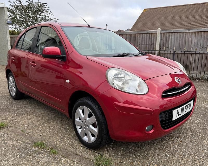 Used Nissan Micra Acenta 80 HP (58 kW) 2011 Red Hatchback