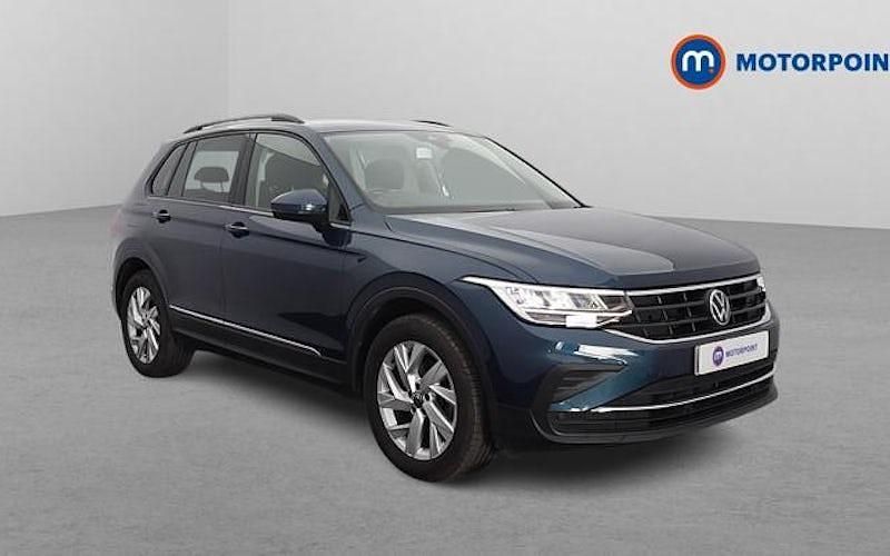 Used VW Tiguan Life 150 HP (110 kW) 2023 Blue SUV