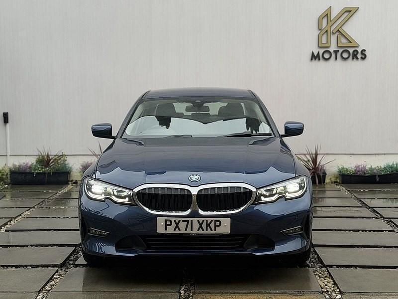 Used BMW 330e Performance 2021 Phytonic blue Sedan