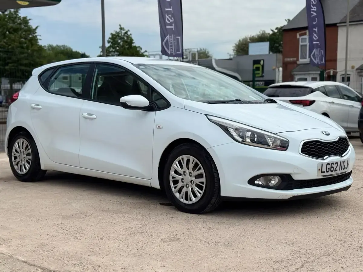 Używany Kia Ceed 2012 Biały Hatchback