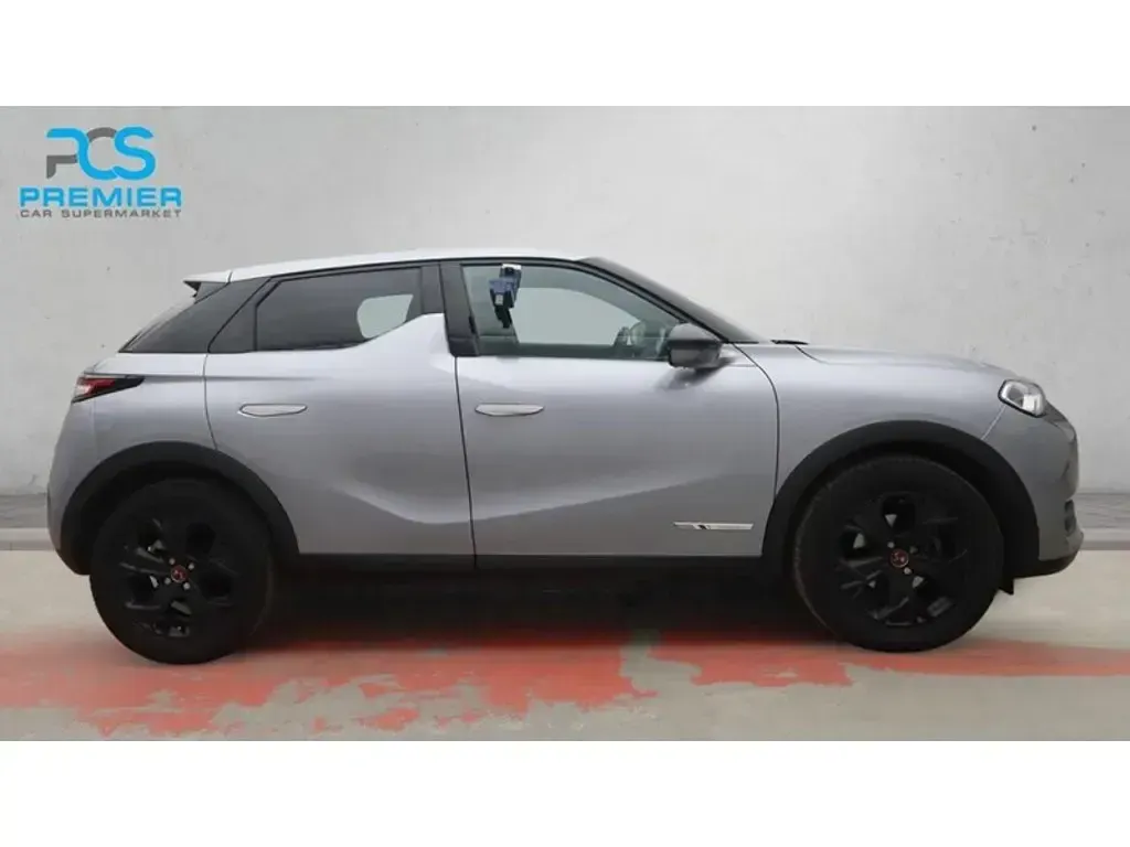Begagnad DS Automobiles DS3 Crossback Performance 2022 Grå SUV