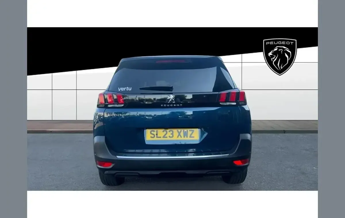 Used Peugeot 5008 Allure+ 131 HP (96 kW) 2023 Blue SUV
