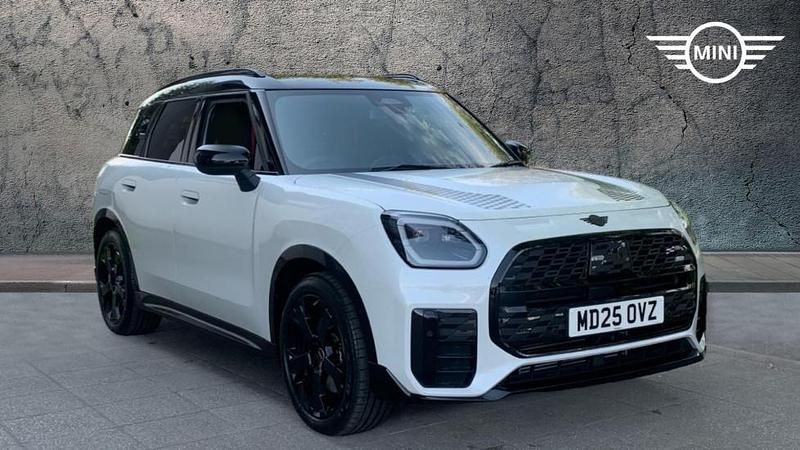 White Used 2025 Mini Countryman SUV | £36,990 (Fair price) - Image 1/4