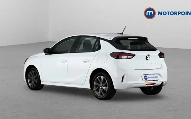 Used Vauxhall Corsa Design Edition 75 HP (55 kW) 2023 White Hatchback