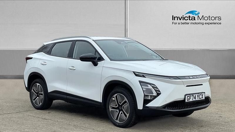 White Used 2024 Omoda E5 SUV | £20,850 (Fair price) - Image 1/4