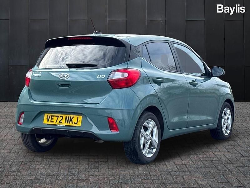 Used Hyundai i10 SE 67 HP (49 kW) 2023 Green Hatchback