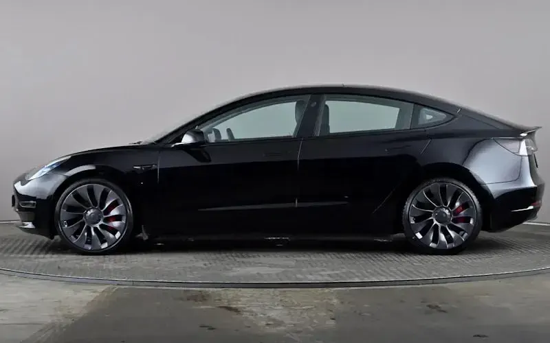 Used Tesla Model 3 Performance 461 kW (627 HP) 2022 Black Sedan