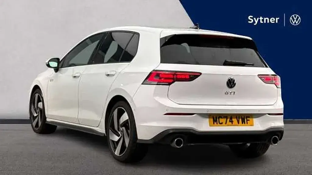 Used VW Golf VIII 265 HP (194 kW) 2025