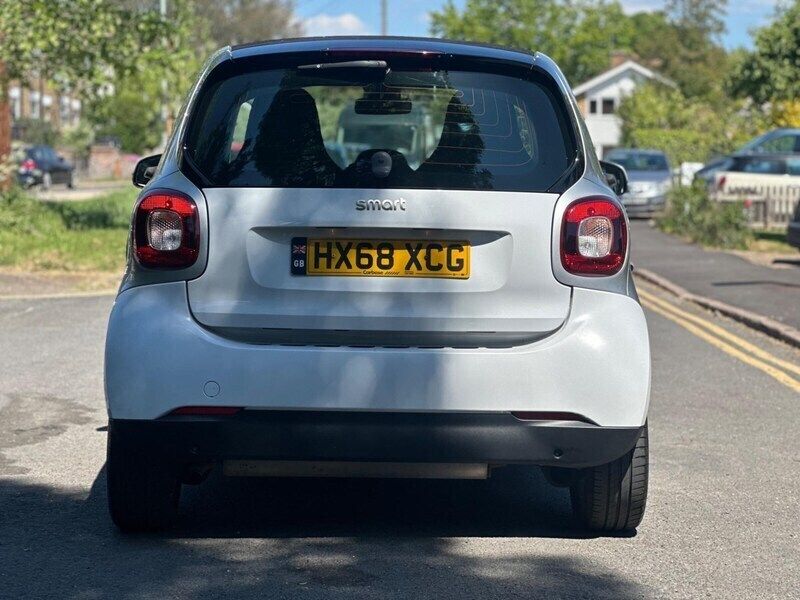 Image 3/3