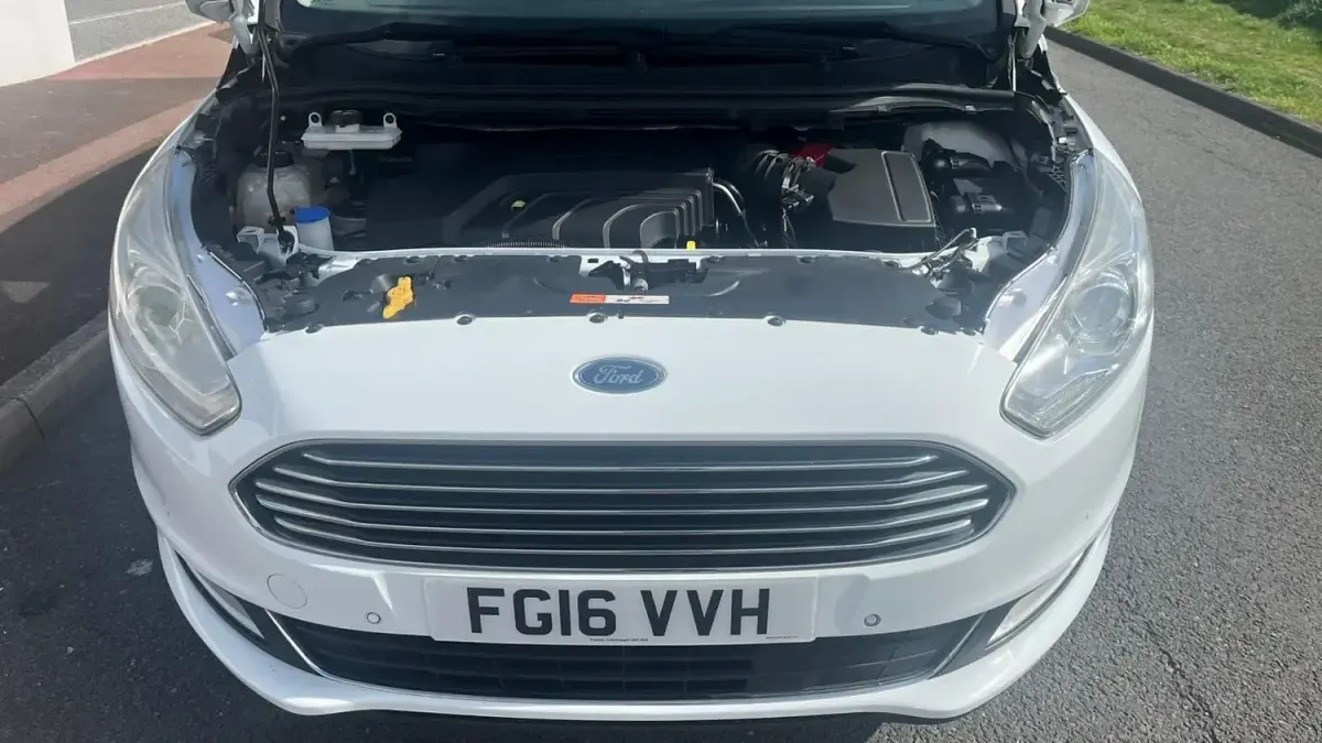 Used Ford Galaxy Titanium 2016 White MPV
